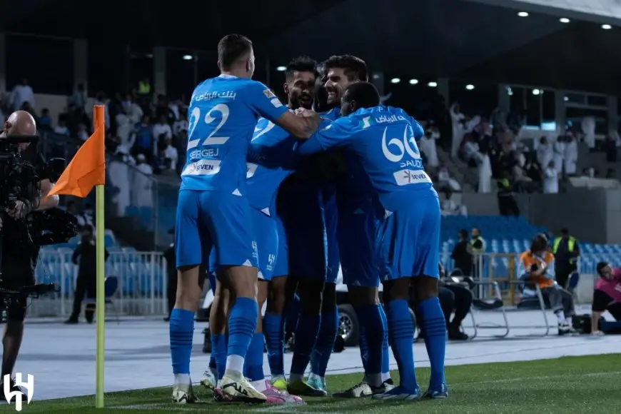 الهلال يتلقى ضربة موجعة بإصابة نجم الفريق