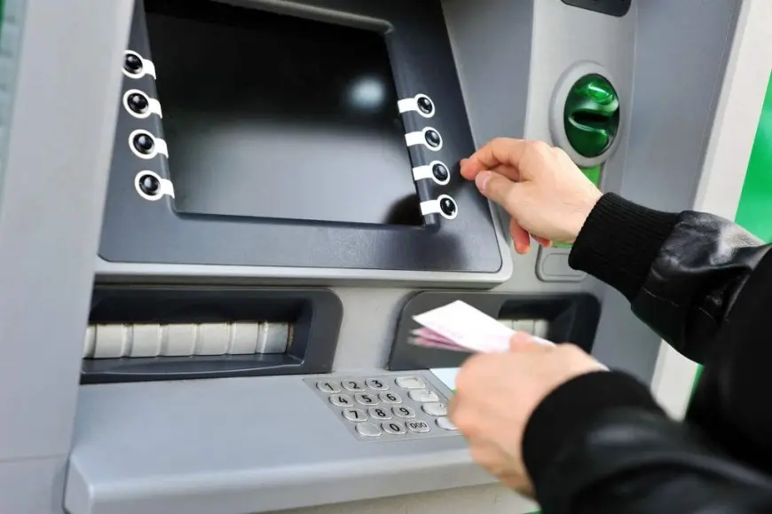 كيفية سحب الأموال من محفظة الموبايل عبر ATM.. في 7 خطوات سهلة