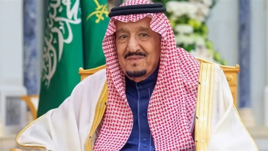 خادم الحرمين الشريفين يُهنئ الشعب السعودي بذكرى اليوم الوطني