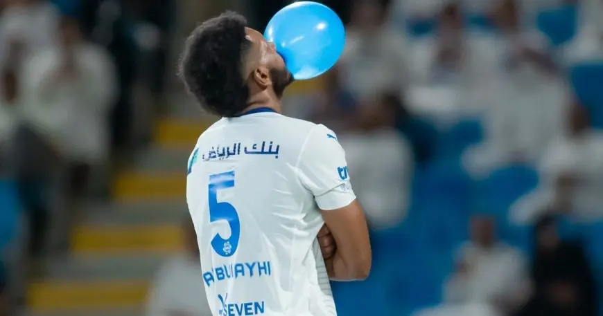 الهلال ينجو من انتفاضة الخلود ويعزز صدارته للدوري السعودي