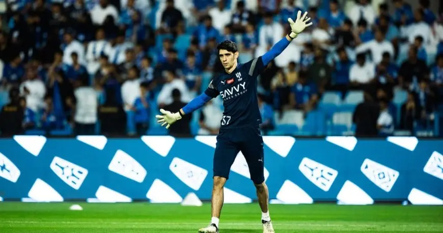 “مشتاق لكم كثيراً”.. بونو يوجه رسالة لجمهور الهلال