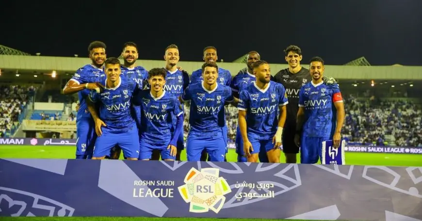 تقييم كارثي لمدافع الهلال خلال الهزيمة بثلاثية أمام الخليج