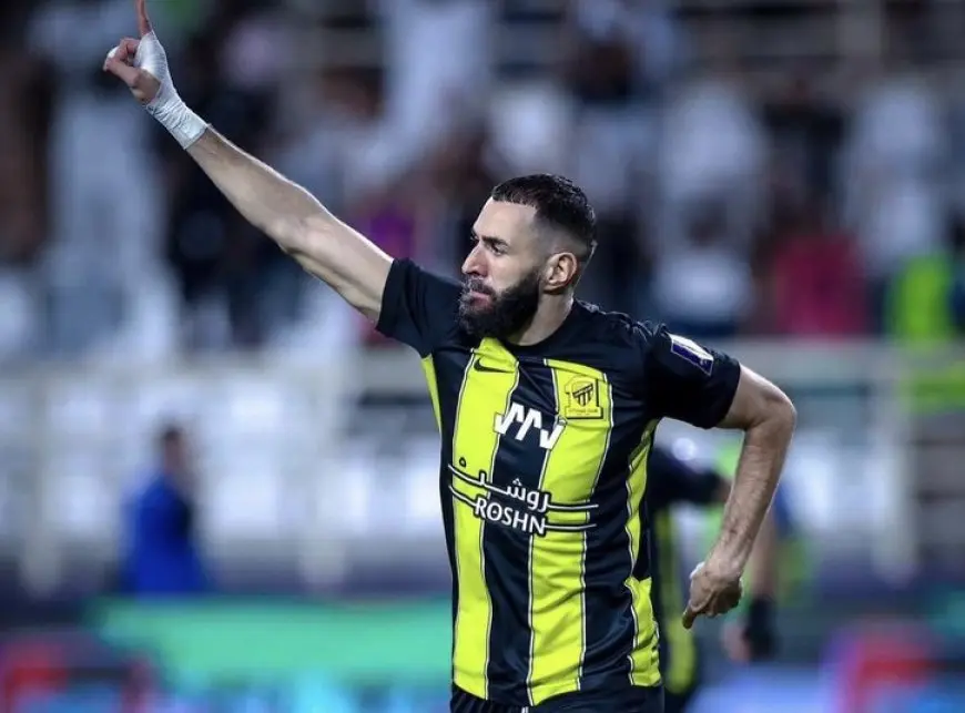 بنزيما يحمل آمال الاتحاد ضد الهلال في كأس الملك السعودي