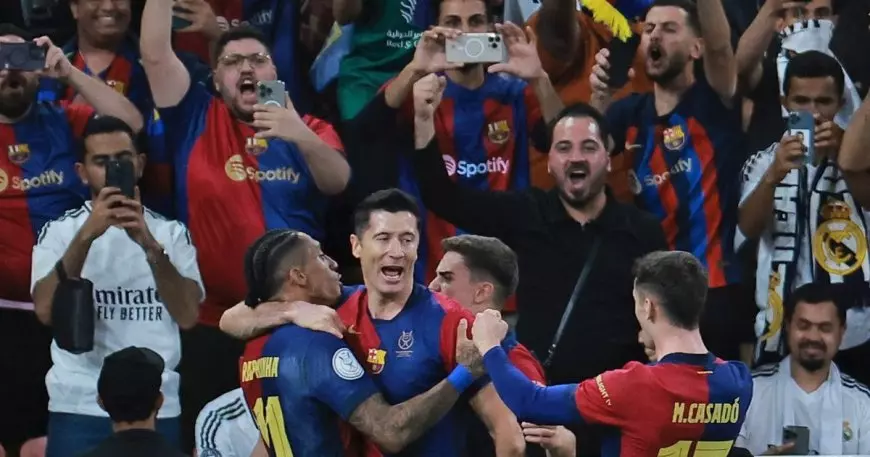 13-15.. برشلونة يحرم ريال مدريد من معادلته في ألقاب كأس السوبر