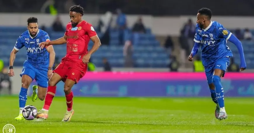 ترتيب الدوري السعودي بعد سقوط الهلال أمام ضمك