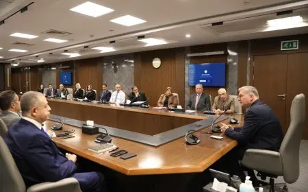 وزير البترول والثروة المعدنية يلتقي أعضاء مجلسي النواب والشيوخ لتعزيز التكامل