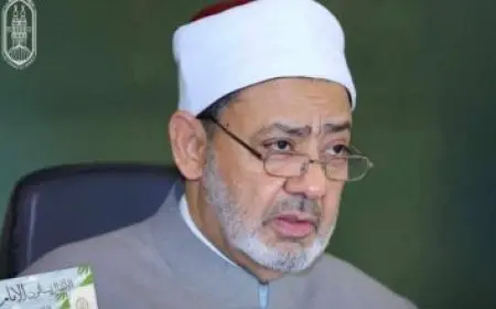 إبراهيم المعلم يقدم واجب العزاء في قرينة الكاتب الراحل أحمد بهاء الدين