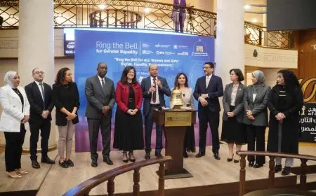 احتفالا باليوم العالمي للمرأة.. قرع جرس جلسة تداول البورصة من أجل المساواة بين الجنسين