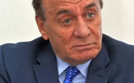 رفض أبناؤها دفنها ومشيت في جنازتها وحيدا.. سمير فرج يروي قصة أم الشهداء التي أنفقت ثروتها على الأيتام