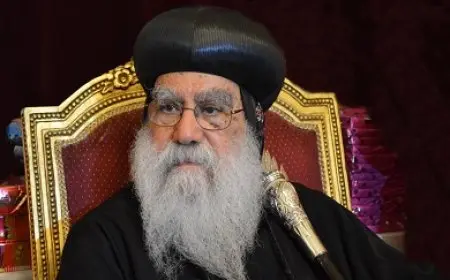 البابا تواضروس ينعى الأنبا باخوميوس: أحد أعمدة الكنيسة المضيئة