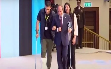 لفتة إنسانية.. الرئيس السيسي يرافق مصابي هيئة الشرطة أثناء تكريمهم باحتفالية العيد