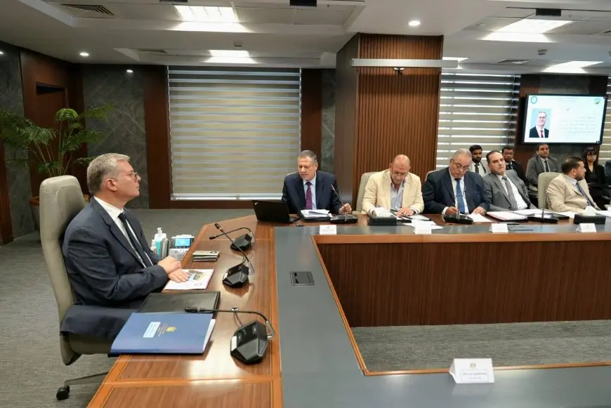 وزير البترول يناقش أعمال الجمعية العامة للشركة المصرية للثروات التعدينية