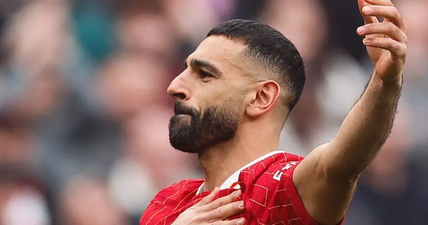 مفاجأة محمد صلاح تتسبب في احتفالات صاخبة من فتيات ليفربول