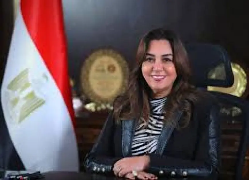 وزيرة التنمية المحلية تتابع مع المحافظين تطورات الأوضاع بالمحافظات خلال أول أيام عيد الفطر المبارك