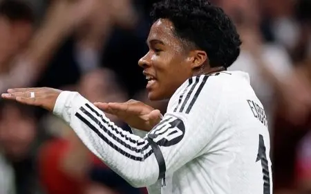 ريال مدريد يفلت من فخ سوسيداد بانتفاضة جنونية ويبلغ النهائي