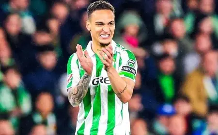 أنتوني يستعيد بريقه وذكريات البرازيل بألوان بيتيس