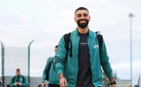 ما سر ظهور محمد صلاح في جلسة تصوير.. هل جدد لليفربول؟