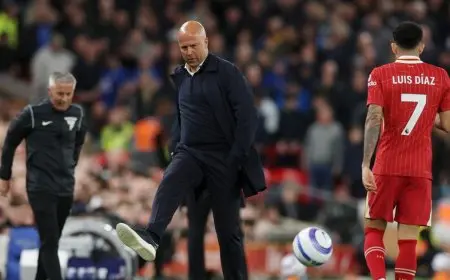 سلوت لا يعتبر لقب الدوري محسوماً لليفربول: قد تحدث أمور كثيرة