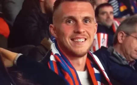 حارس خيتافي يستفز جماهير فريقه بارتداء وشاح أتلتيكو مدريد