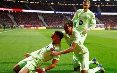 خيارات جديدة.. تشكيلة برشلونة المتوقعة أمام ريال بيتيس