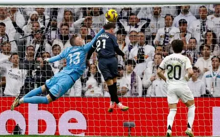 لونين يعود لقائمة ريال مدريد.. الحارس الأوكراني جاهز لمواجهة فالنسيا