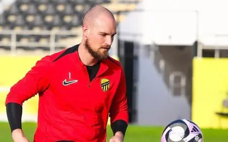 الاتحاد يعلن إصابة حارسه رايكوفيتش ولا يحدّد مدة غيابه