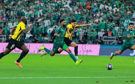 شوط أول سلبي وصراع بدني بين الأهلي والاتحاد في ديربي جدة