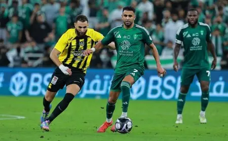 الاتحاد يعاقب الأهلي وينتزع نقطة في ديربي جدة بفضل بنزيما