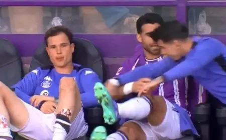 توتر في الدوري الإسباني.. لاعب يلكم زميله بمقاعد البدلاء