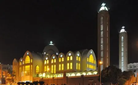 ترتيبات قداس الجمعة العظيمة في الكاتدرائية المرقسية يوم 18 أبريل