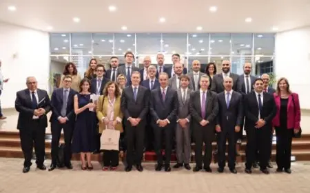 وزير الاتصالات يناقش مع وفد جمعية ميديف الدولية جذب استثمارات فرنسية جديدة في القطاع