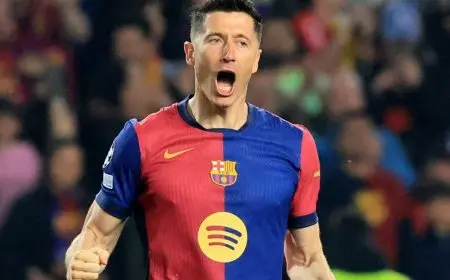 ليفاندوفسكي يُعزز تفوق برشلونة على دورتموند