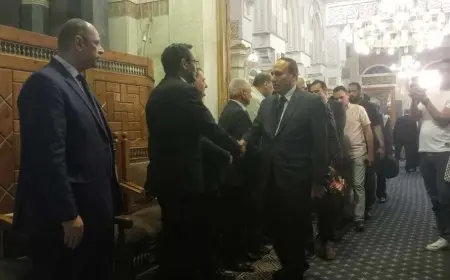 وزراء وشخصيات عامة ونواب يعزون في وفاة شقيقة نقيب الصحفيين