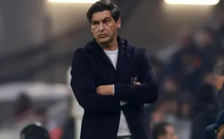 فونسيكا، مدرب ليون: عقوبتي لا تُصدق وجعلوني درسًا في كرة القدم الفرنسية