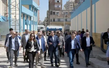 رئيس الوزراء يزور محطة المياه المرشحة التشيكية في حي شرق ويشرف على تجهيز المعدات ومشروع ترميم أول عملية مياه في أسيوط