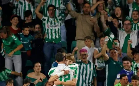 باكامبو “التاريخي” يُقرب ريال بيتيس من نصف نهائي دوري المؤتمر الأوروبي