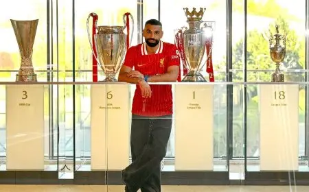 ليفربول يستذكر أم كلثوم في يوم تجديد عقد محمد صلاح