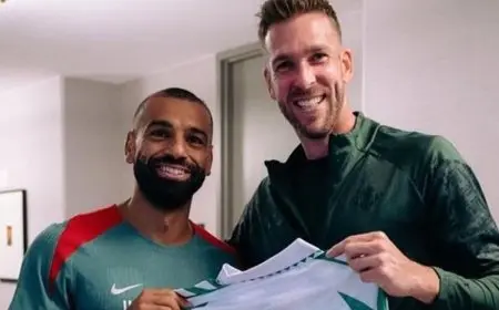 ريال بيتيس يمازح صلاح: “موعدنا في صيف 2027 يا ملك”