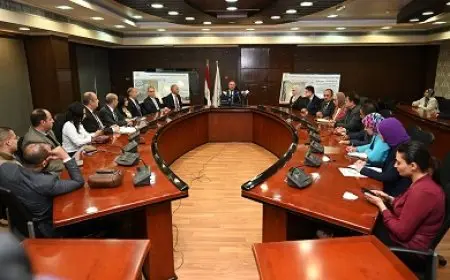 وزير الصناعة يعلن عن إنشاء مدينتين نسيجيتين متكاملتين في وادي السريرية بالمنيا والمنطقة الصناعية بشمال الفيوم