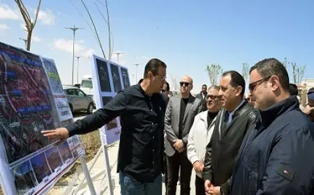رئيس الوزراء يزور مشروع مارينا باي ذا ليك M8 في مدينة العلمين الجديدة