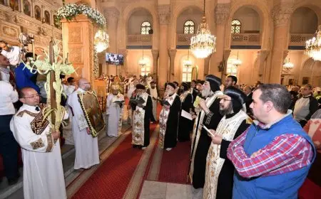 البابا تواضروس الثاني يحتفل بقداس أحد الشعانين في الكاتدرائية المرقسية بالإسكندرية