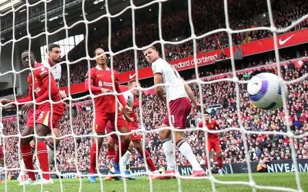 فان دايك “المدافع الهداف” يتعلم فن المراوغة بفضل عقد ليفربول الجديد