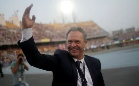 حتى نهاية الموسم.. إشبيلية يعيد خواكين كاباروس إلى منصب المدير الفني