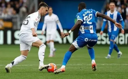 هتافات “الموت لأسينسيو” تؤدي إلى توقف مباراة ريال مدريد وألافيس