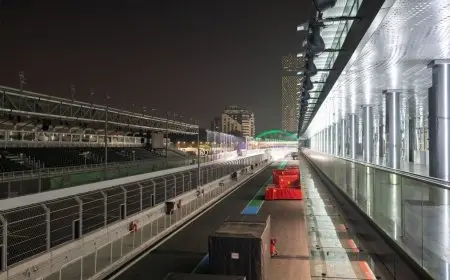 حلبة كورنيش جدة تحتضن سباقات سيارات فورمولا 1