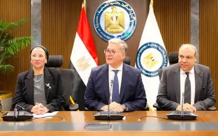 وزارات البترول والبيئة والطيران تستعرض سُبل التعاون في مشروع إنتاج وقود الطائرات المستدام