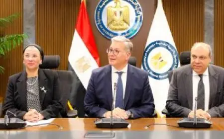 رئيس الوزراء يراقب خطوات توفير السلع التموينية في الفترة القادمة