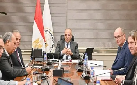 وزارة الري تستكشف سبل التعاون مع بنك التنمية والإعمار الأوروبي في قطاع المياه