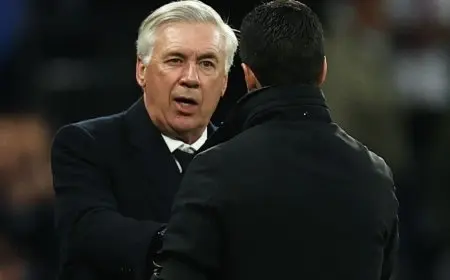 أنشيلوتي يصر على البقاء في ريال مدريد رغم التحديات