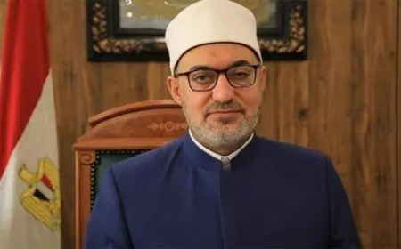 مفتي الجمهورية يقدم التهاني للبابا تواضروس الثاني والطوائف المسيحية بمناسبة عيد القيامة